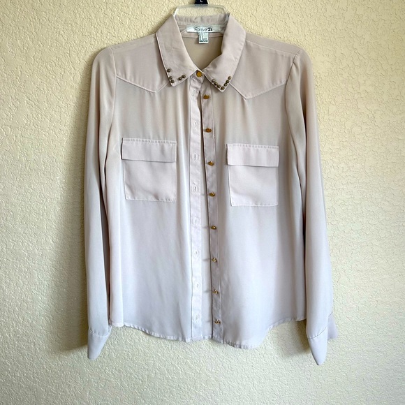Forever 21 Tops - Women’s Gold Studded Button Down, Size Small